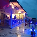 Aparthotel The 4*